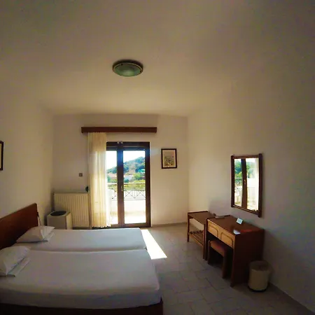 Ermioni 3*