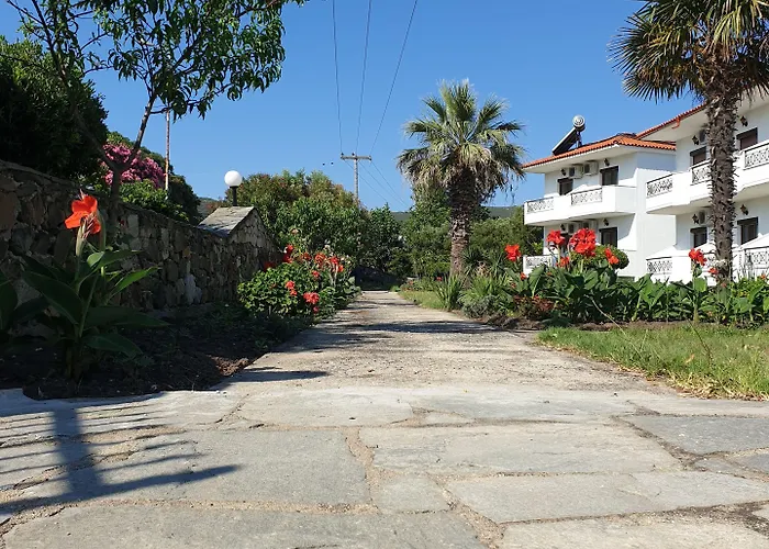 Ermioni 3*