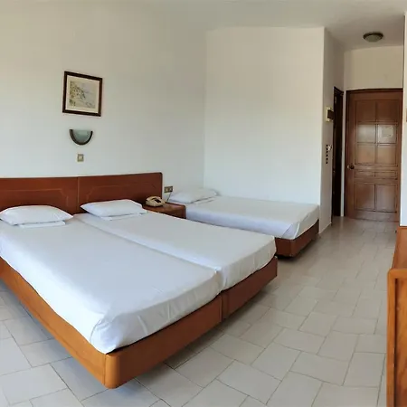 Hotel Ermioni 3*