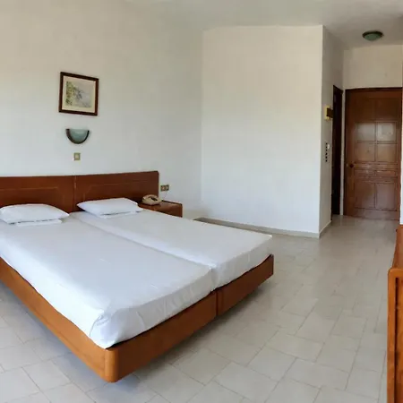Ermioni 3*